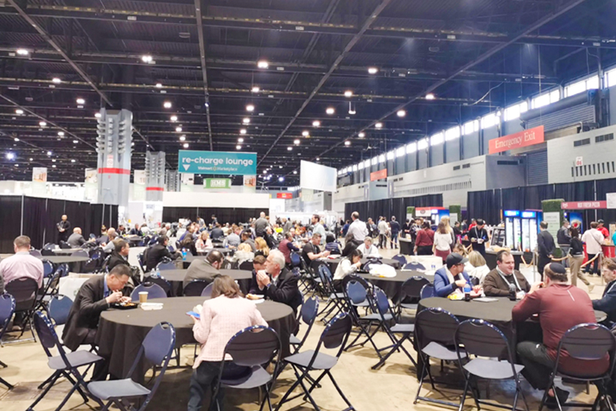 ตัวอย่างนิทรรศการที่กำลังจะมีขึ้น: การแสดงหน้าแรกที่ได้รับแรงบันดาลใจจากเครื่องสปาเท้า